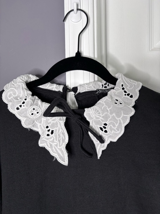 Nasty Gal Black Cotton Ruffle Hem Dress White Lace Collar Size 6 - Picture 3 of 6